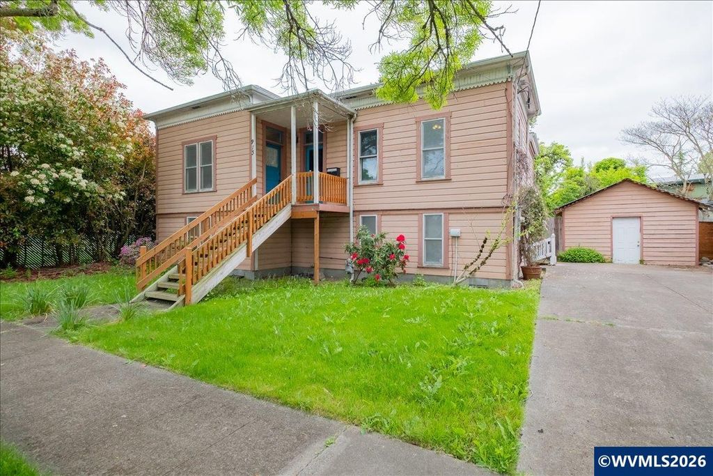 913 First Av E, Albany, OR 97321