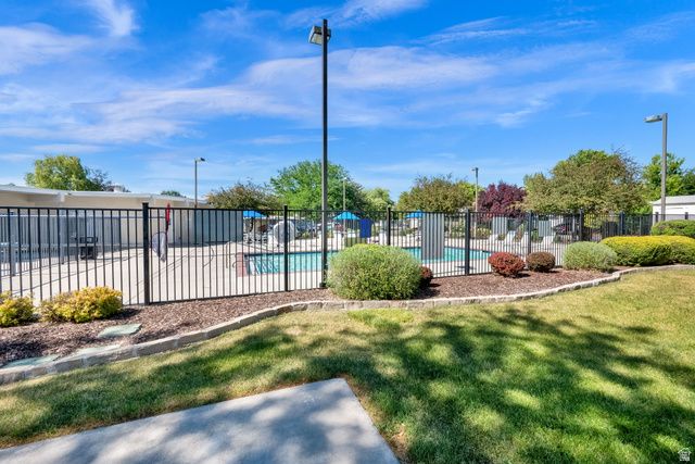 5075 ESCONDIDO, Holladay, UT 84117