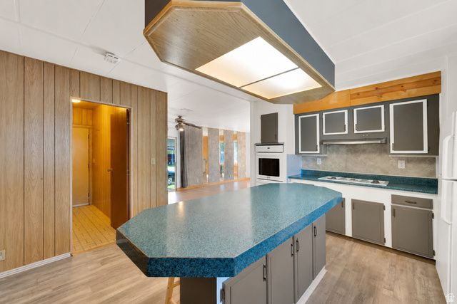5075 ESCONDIDO, Holladay, UT 84117