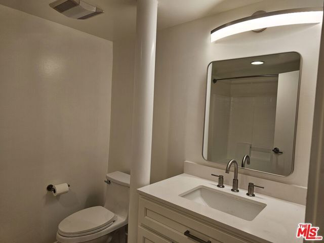 1617 Broadway D, Santa Monica, CA 90404