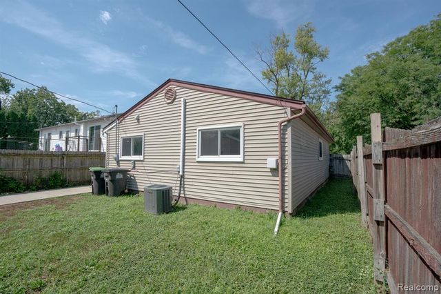 20365 Empire Street, Taylor, MI 48180