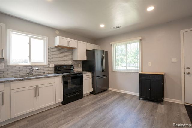 20365 Empire Street, Taylor, MI 48180