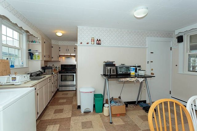 72 College Ave, Medford, MA 02155