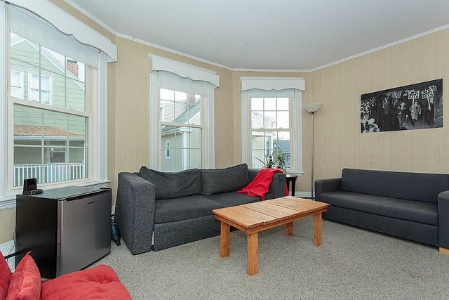 72 College Ave, Medford, MA 02155