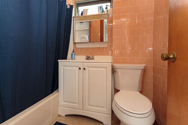 72 College Ave, Medford, MA 02155