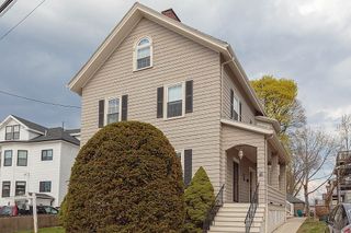 72 College Ave, Medford, MA 02155
