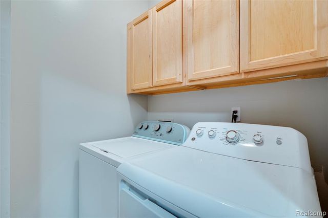 1584 Commodore Circle, Canton, MI 48187