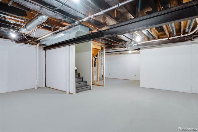 1584 Commodore Circle, Canton, MI 48187