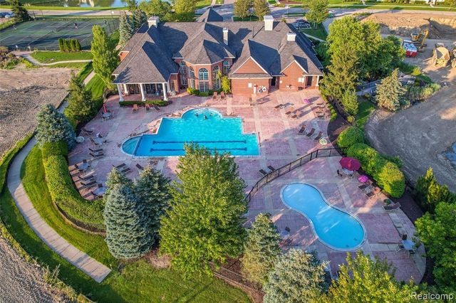 1584 Commodore Circle, Canton, MI 48187