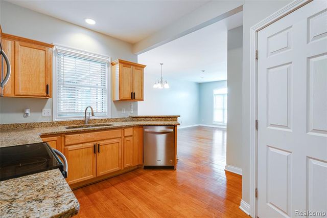 1584 Commodore Circle, Canton, MI 48187