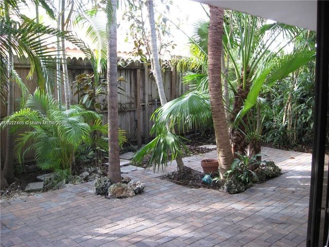 310 SW 34th Ave, Miami, FL 33135