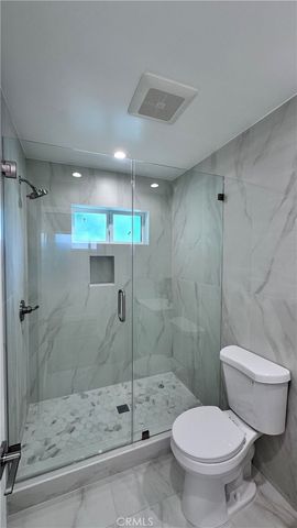 2135 N Brighton St. 101, Burbank, CA 91504
