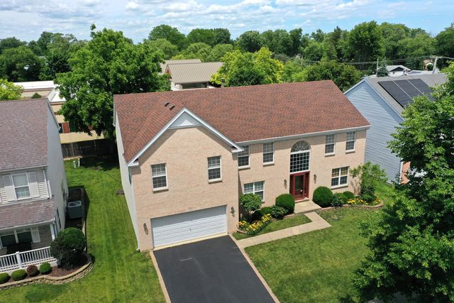 810 Vera Lane, Wheeling, IL 60090