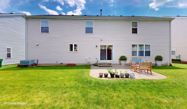 810 Vera Lane, Wheeling, IL 60090