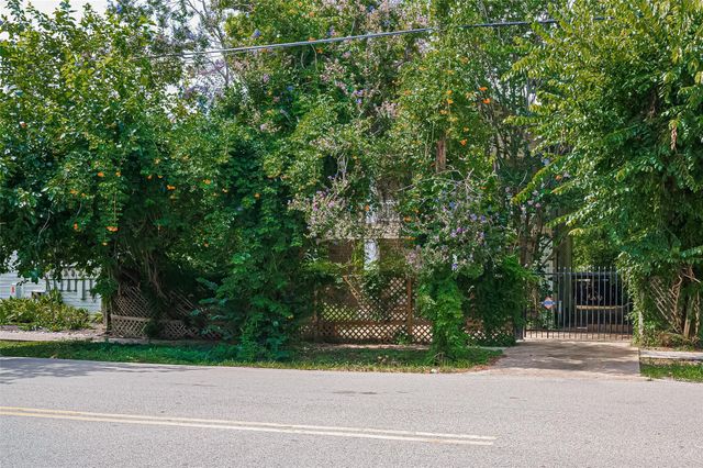 1112 Fairview Avenue, Houston, TX 77006
