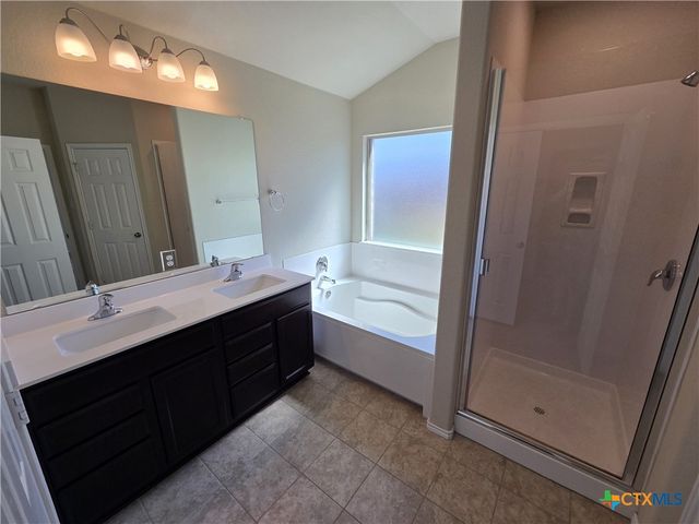 1203 Iron Glen Drive, Temple, TX 76502