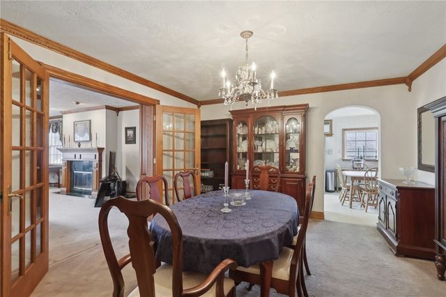 134 4th St, Ellwood City, PA 16117