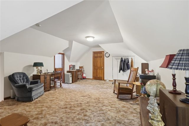 134 4th St, Ellwood City, PA 16117