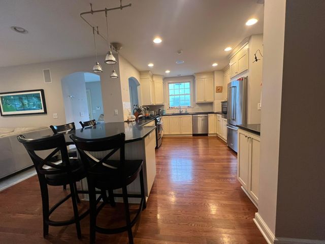 2605 Kent Road, Columbus, OH 43221