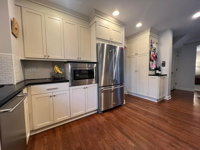 2605 Kent Road, Columbus, OH 43221