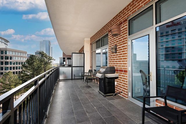 3 Waterway Court 5C, The Woodlands, TX 77380