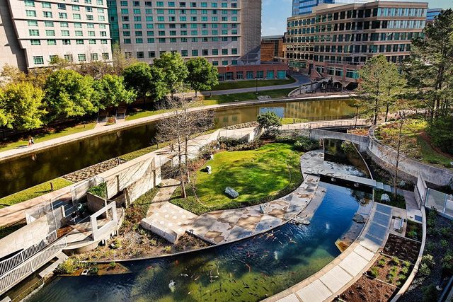 3 Waterway Court 5C, The Woodlands, TX 77380