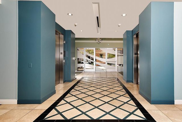 3 Waterway Court 5C, The Woodlands, TX 77380