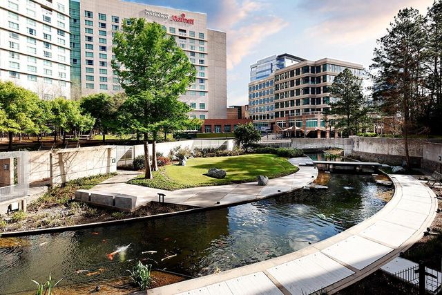 3 Waterway Court 5C, The Woodlands, TX 77380