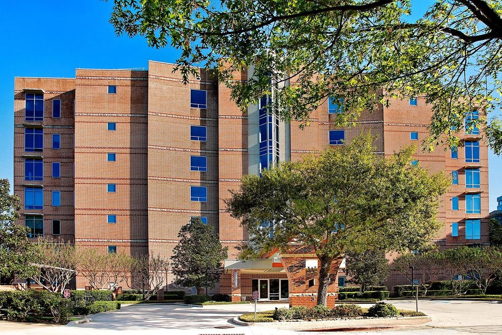 3 Waterway Court 5C, The Woodlands, TX 77380