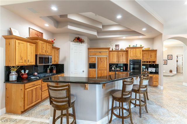 8925 SILENT BROOK Court, Las Vegas, NV 89149