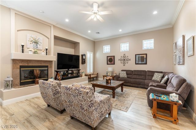 8925 SILENT BROOK Court, Las Vegas, NV 89149