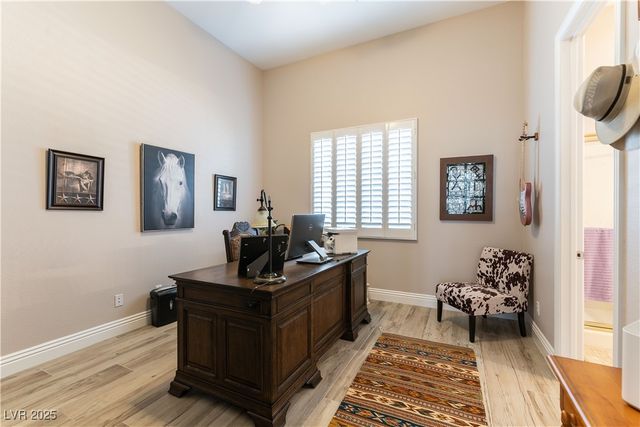 8925 SILENT BROOK Court, Las Vegas, NV 89149