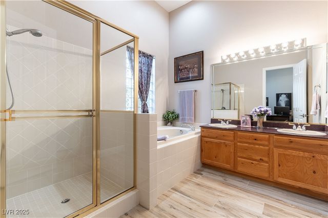 8925 SILENT BROOK Court, Las Vegas, NV 89149