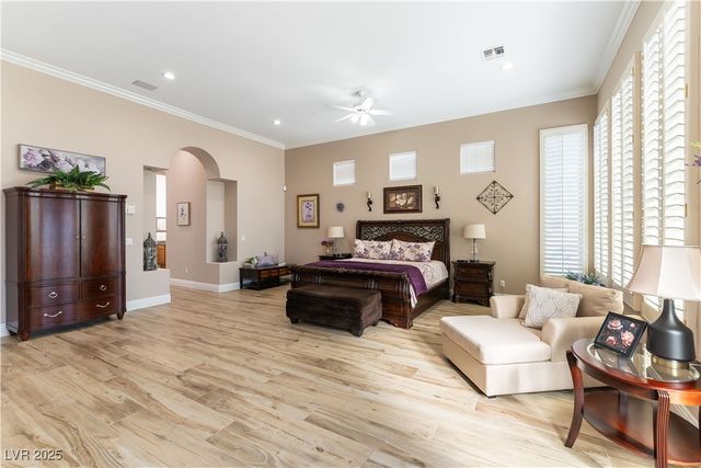 8925 SILENT BROOK Court, Las Vegas, NV 89149