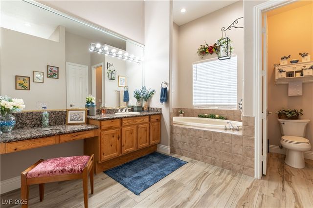 8925 SILENT BROOK Court, Las Vegas, NV 89149