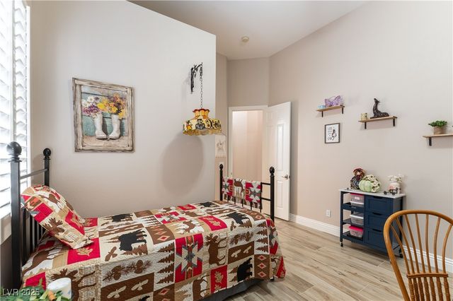 8925 SILENT BROOK Court, Las Vegas, NV 89149