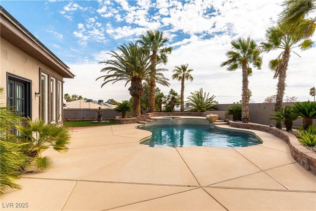8925 SILENT BROOK Court, Las Vegas, NV 89149