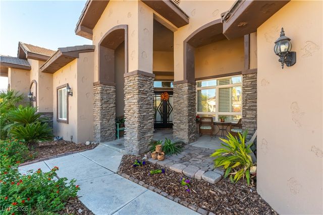 8925 SILENT BROOK Court, Las Vegas, NV 89149