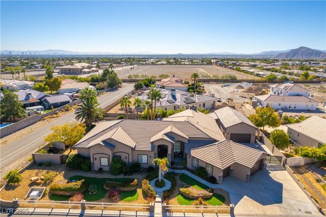 8925 SILENT BROOK Court, Las Vegas, NV 89149