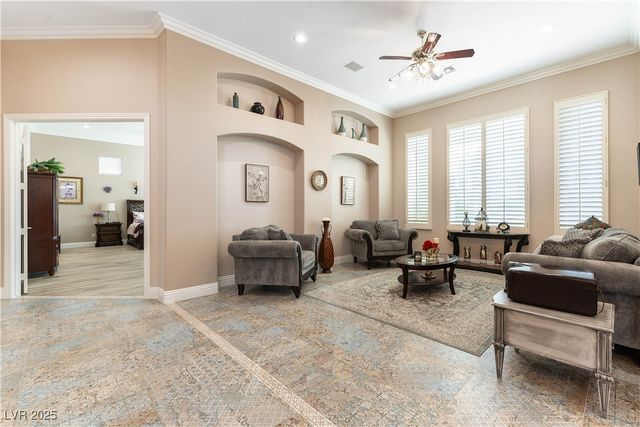 8925 SILENT BROOK Court, Las Vegas, NV 89149