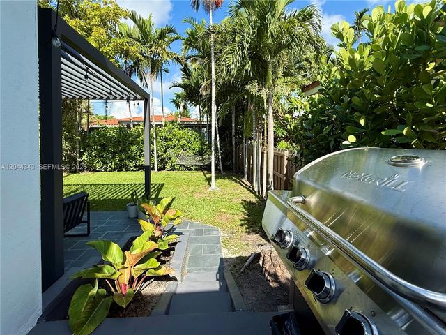 9008 Emerson Avenue, Surfside, FL 33154