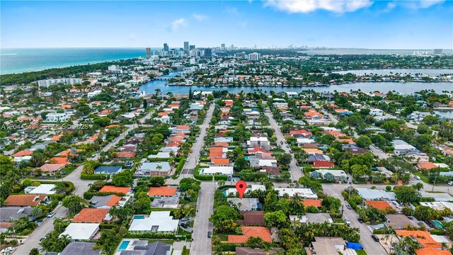 9008 Emerson Avenue, Surfside, FL 33154