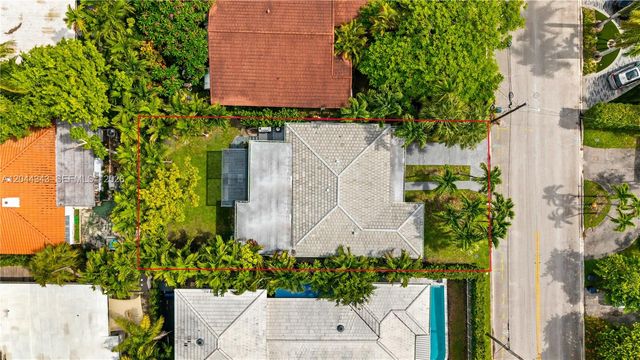 9008 Emerson Avenue, Surfside, FL 33154