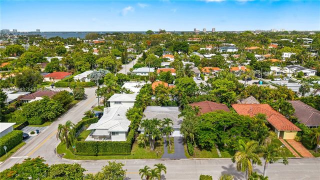 9008 Emerson Avenue, Surfside, FL 33154