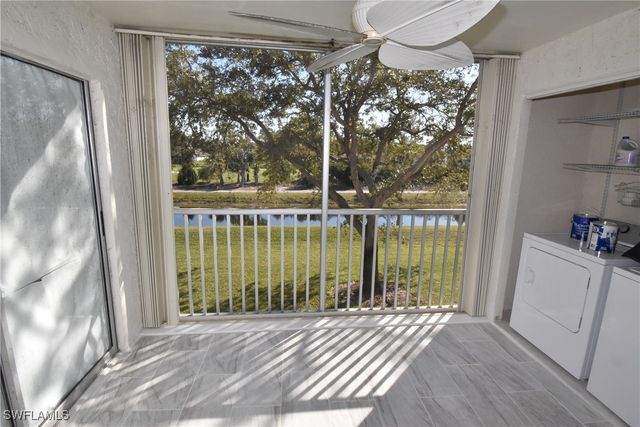 5667 Rattlesnake Hammock RD B-205, Naples, FL 34113