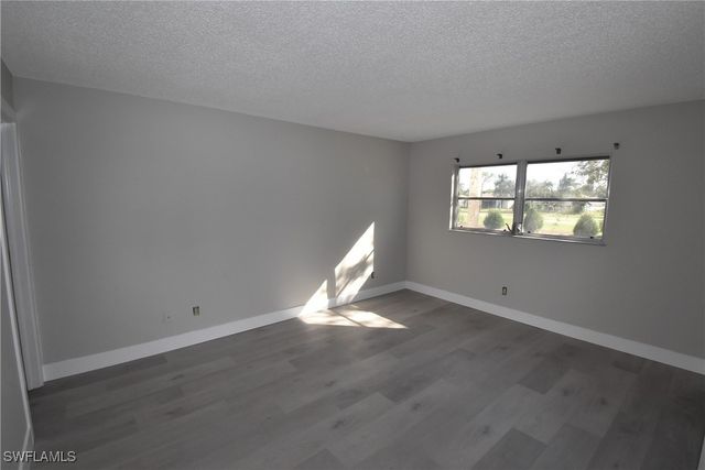 5667 Rattlesnake Hammock RD B-205, Naples, FL 34113