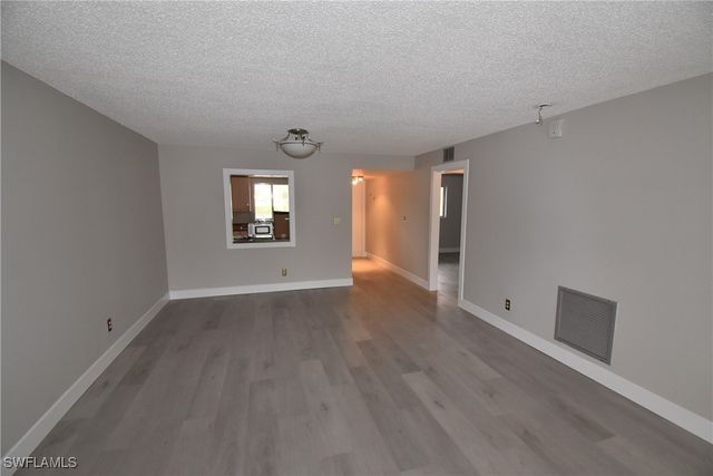 5667 Rattlesnake Hammock RD B-205, Naples, FL 34113