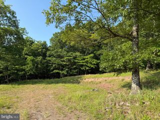 1337 SHANGHAI ROAD, Berkeley Springs, WV 25411