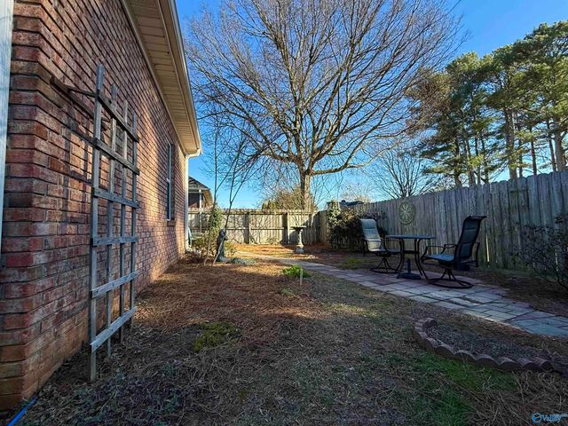 988 Tracey Lane, Decatur, AL 35601