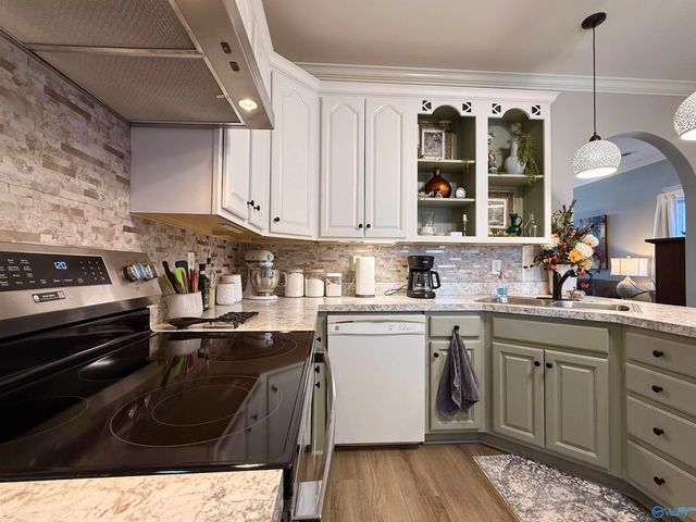 988 Tracey Lane, Decatur, AL 35601